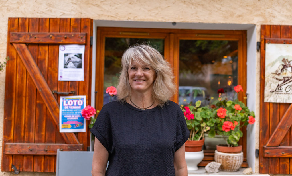 Envie d'un trek en itinérance dans le parc national des Ecrins ? Voici le tour gourmand en Oisans, merveilleuse rando sur 4 jours autour du Vénéon.