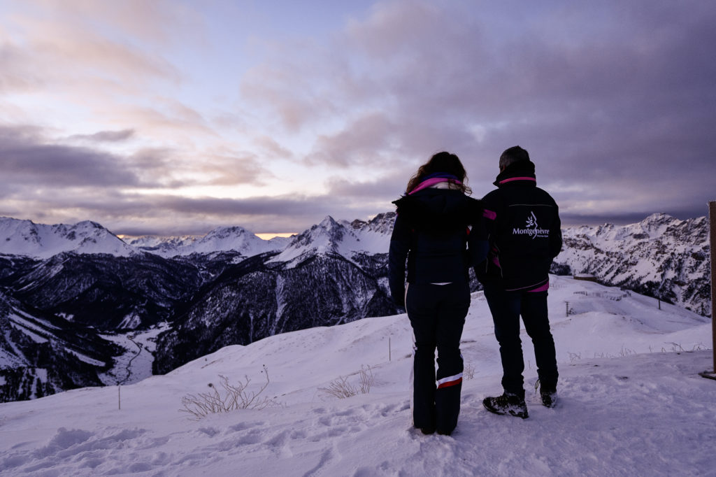Skier à Montgenèvre dans les Alpes du Sud : astuces et bonnes adresses entre France et Italie.