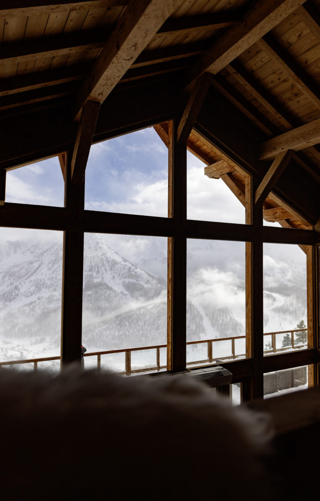 Skier à Montgenèvre dans les Alpes du Sud : astuces et bonnes adresses entre France et Italie.