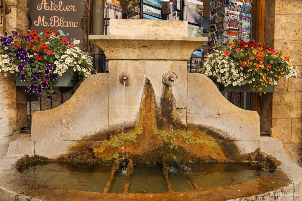 Le plus beau village de Provence : Moustiers-Sainte-Marie dans le Verdon