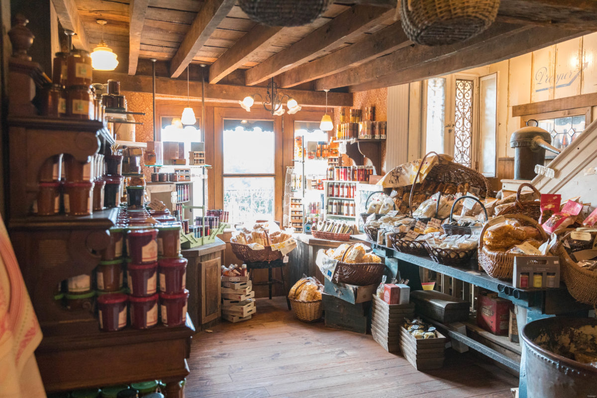 Des vacances dans la Manche, cela vous tente ? Tout pour visiter la Manche : le Cotentin, Barneville Carteret, le nez de Jobourg, la côte des Havres, Chausey, la Maison du biscuit, Coutances. Que voir dans la Manche ?